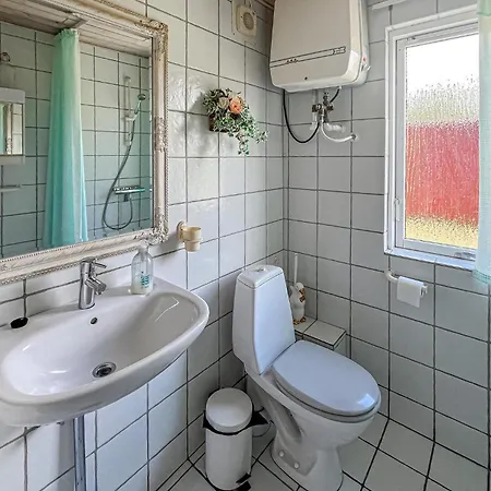 Dom wakacyjny 2 Bedroom Gorgeous In *